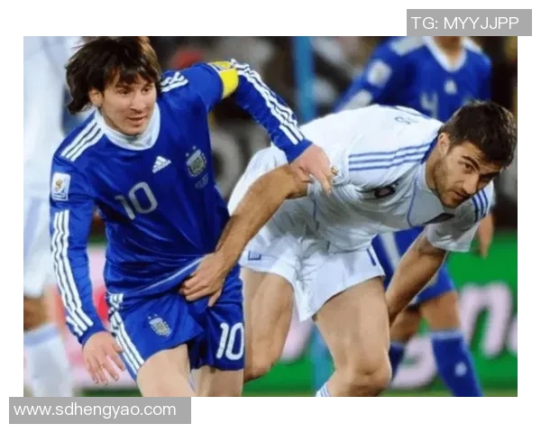 足球球星脚臭问题揭秘到底是汗腺分泌过多还是其他原因所致